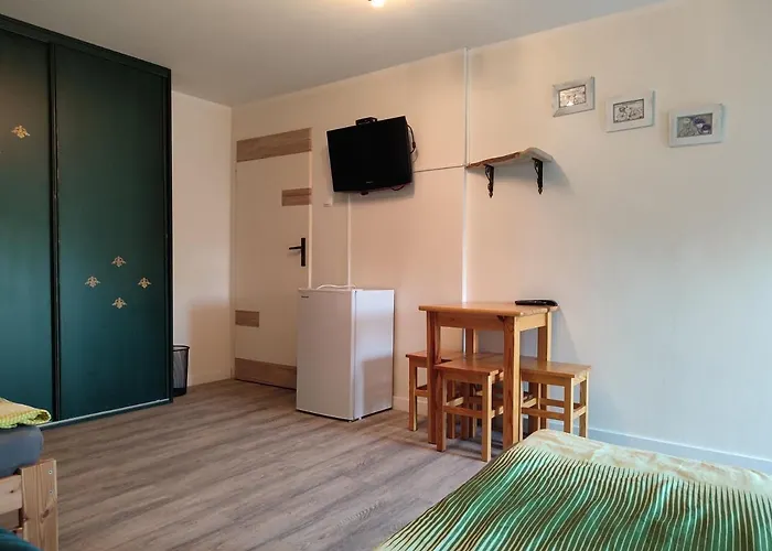 Chatka Grzybowo منزل للإقامة *